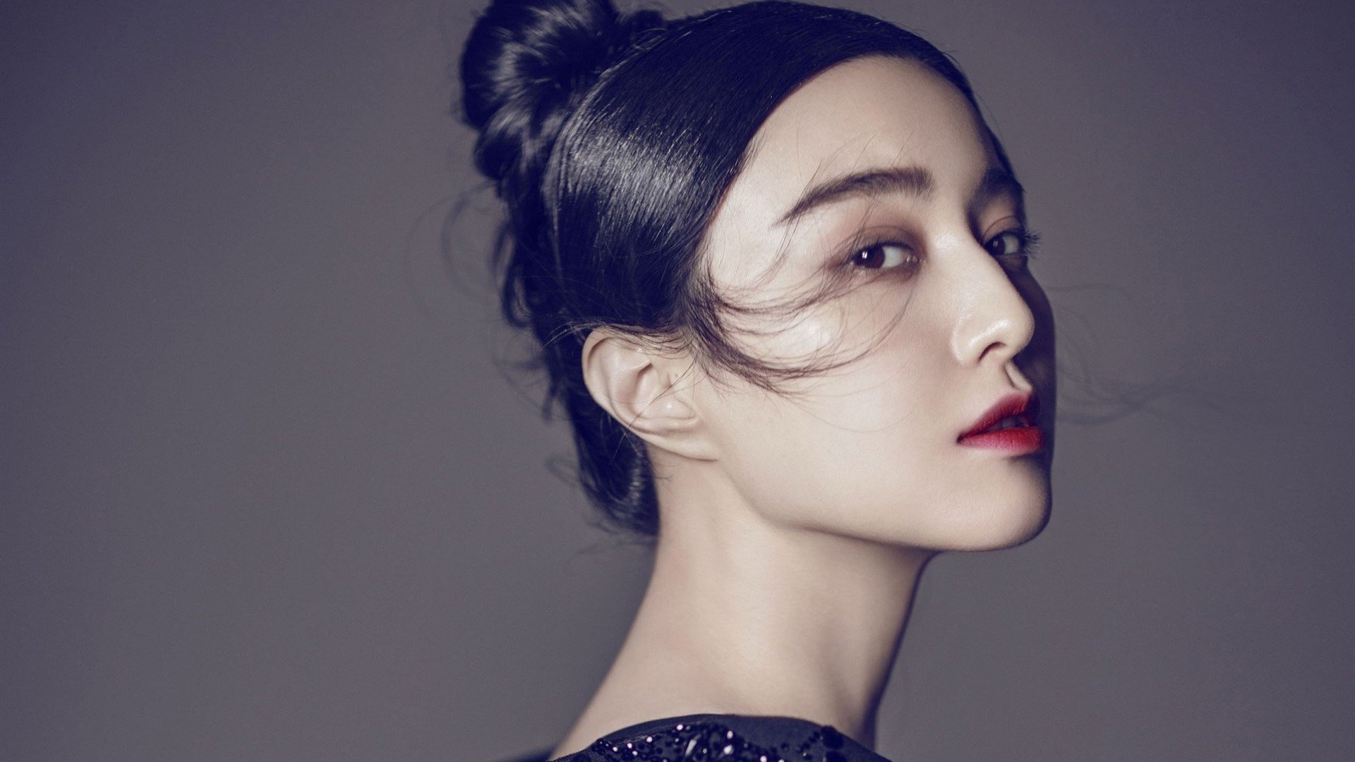 史上最惊艳的突破:斯托亚科维奇在对阵雷霆的比赛中篮下强攻得分!