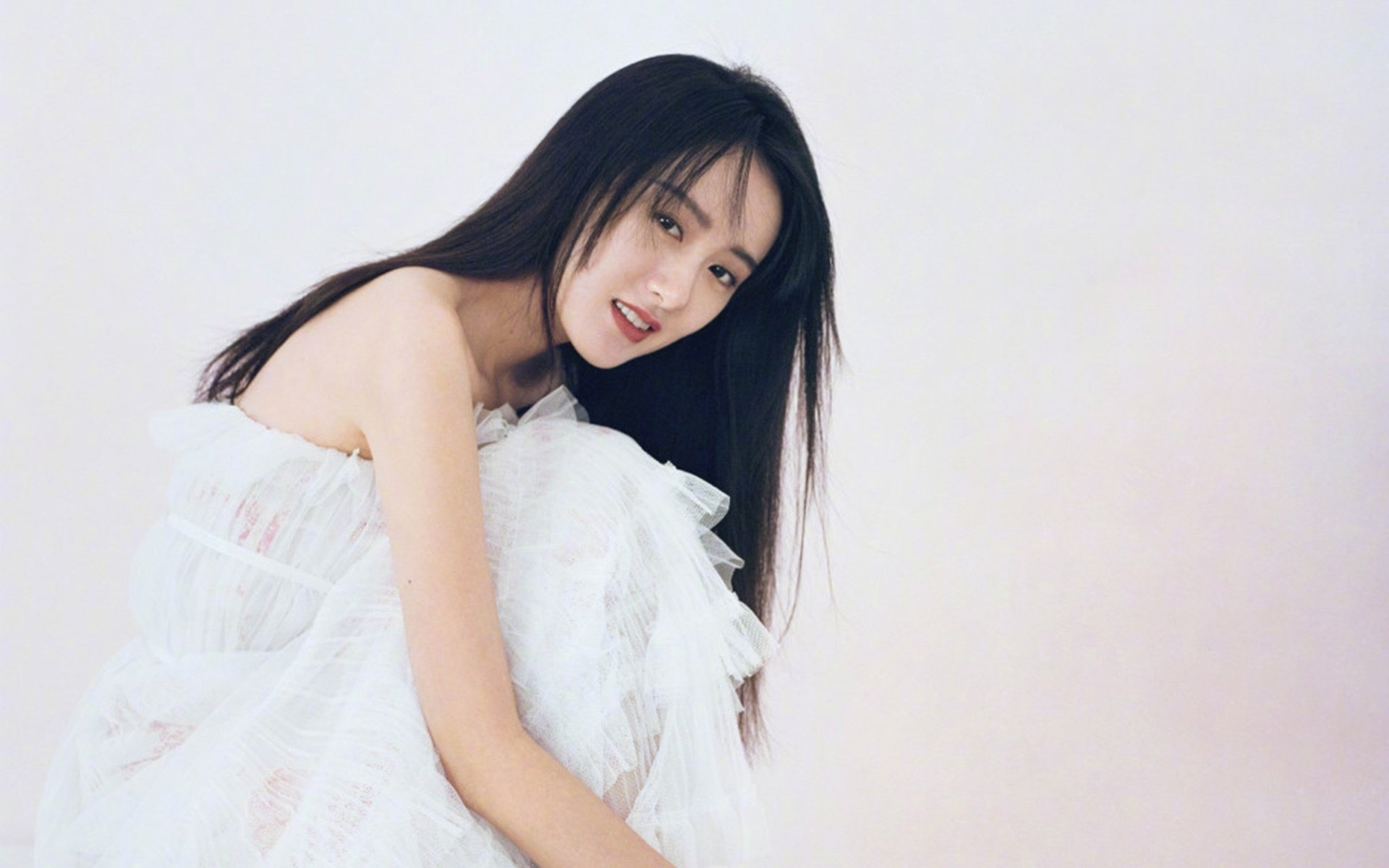 乐鱼电竞在线平台-斯诺克大师赛：颜丙涛横扫世界前五，2021斯诺克大师赛颜丙涛把奖杯打包带走