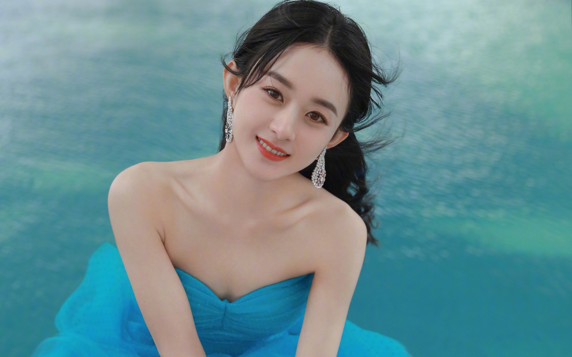 中央科尔多瓦夺得2024年阿根廷杯冠军,首次捧杯,阿根廷国家队奖杯