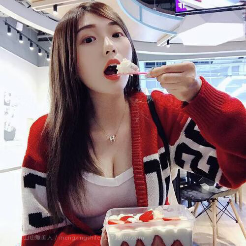 乐鱼电竞-利物浦球队举行庆祝活动，感谢球迷支持，利物浦官方球迷会