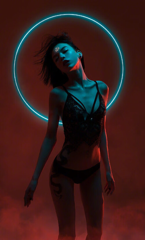 足球赛场精彩绝伦,比赛结果扣人心弦,足球赛场上精彩的瞬间句子