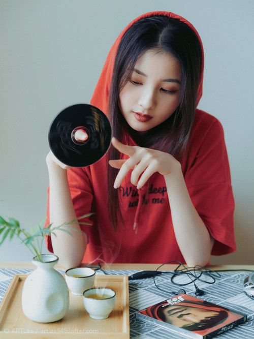 塞内加尔马术协会授予马马杜·巴“年度最佳盛装舞步骑手”称号。