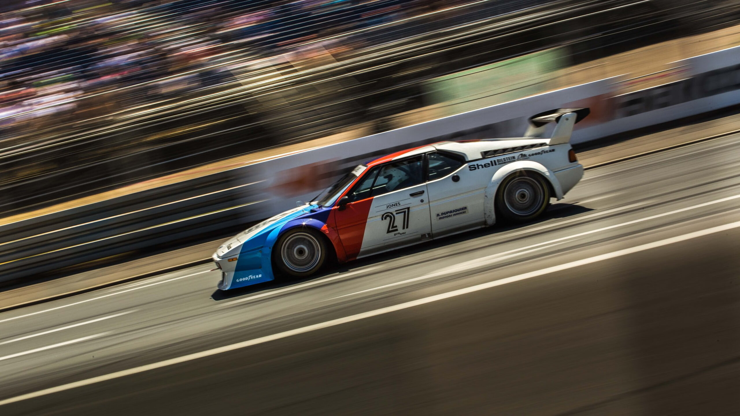 “高新体育中心沙滩排球：选手拼尽全力，冠军悬念重重”