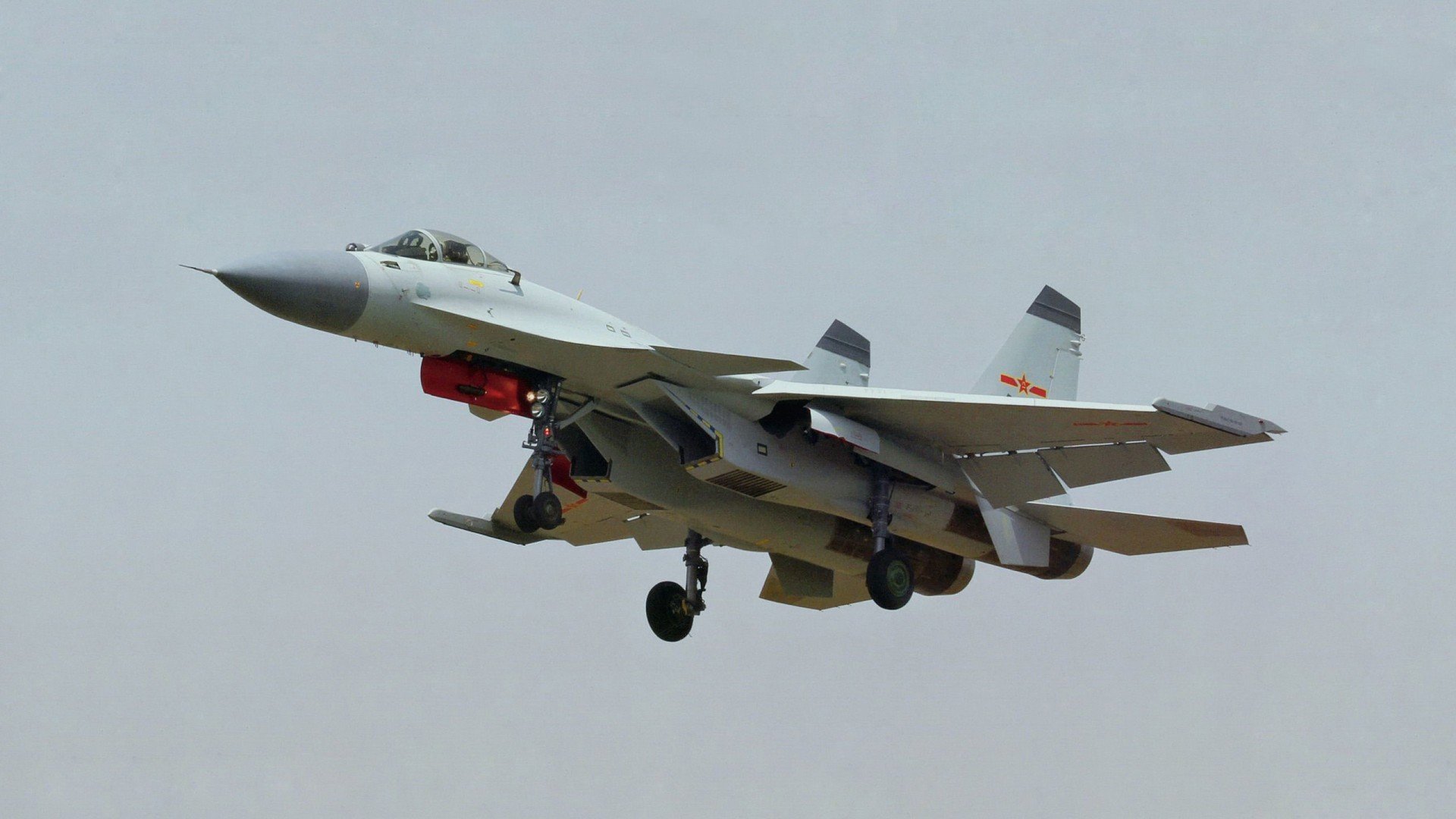 巴特尔的全场防守展现了袋鼠队攻防平衡的重要性，巴特尔代言的篮球鞋