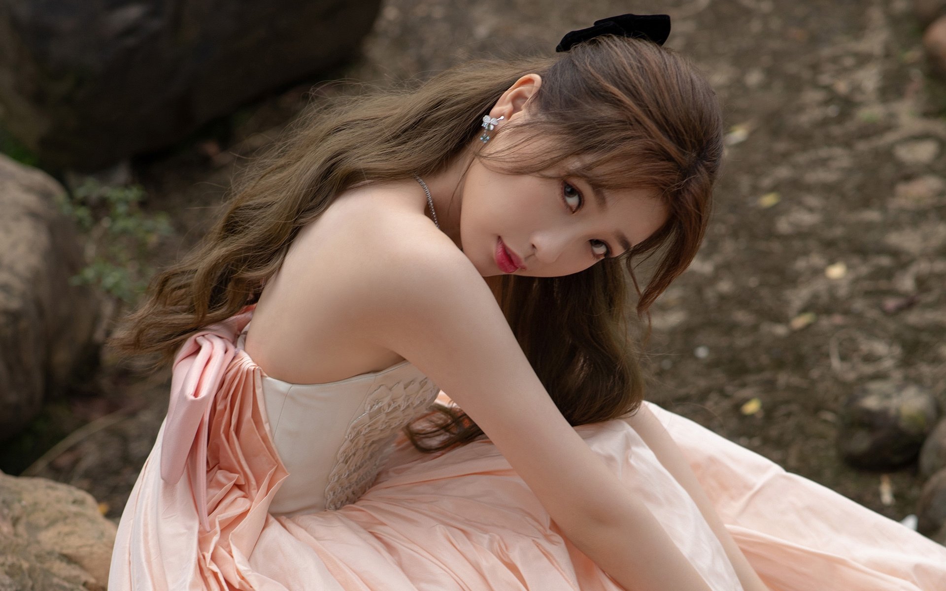 乐鱼体育APP官方下载-男子橄榄球收视与门票仍占主导，男子橄榄球队